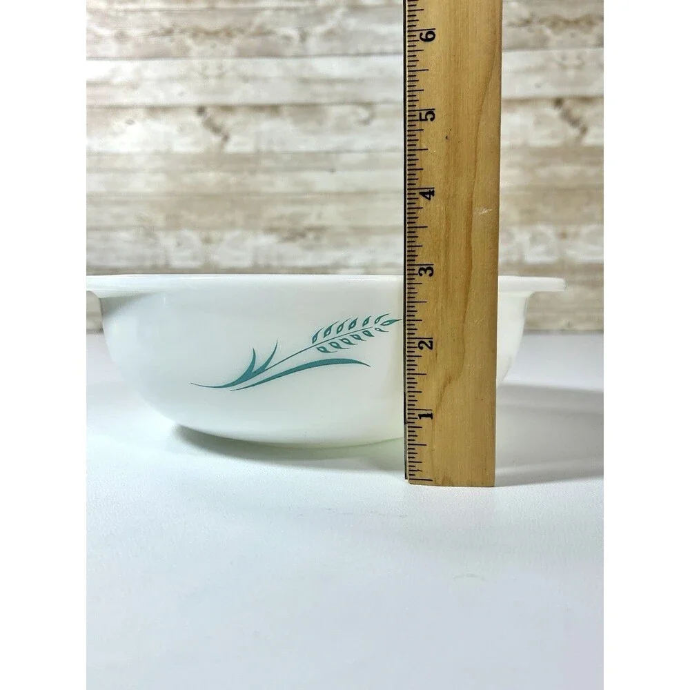 Vintage Pyrex 1.5 QT Turquoise Blue Wheat 023 Round Casserole Dish w/ Lid